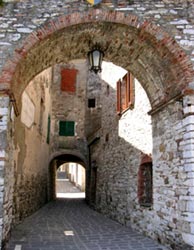 Monterotondo Marittimo, Porta alla Torre