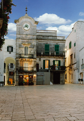 Il centro di Cisternino (Brindisi)