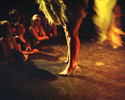 Dirty Martini’s Legs, Women Watching, copyright Lisa Kereszi, Courtesy METRONOM