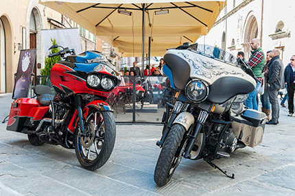 Italian Bike Week, la passione sgomma su due ruote