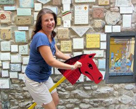 La nostra Marcella Gaudina sul cavalluccio di legno!