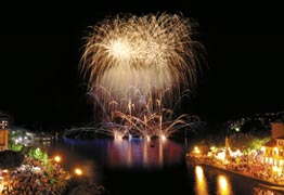 Fuochi d'artificio sul Lago d'Orta