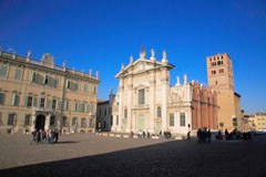 Mantova, Piazza Sordello