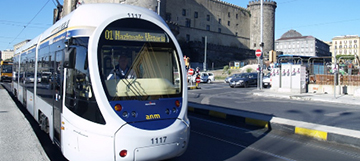 A Napoli l'app contro le attese di bus, tram e funicolari