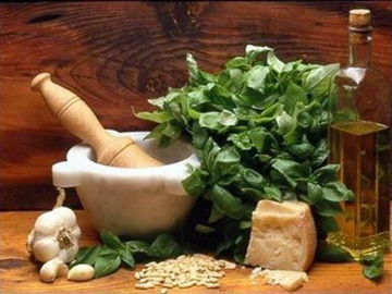 Gli ingredienti del pesto