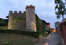 Ricetto di Candelo. Il borgo fortificato è un piccolo gioiello. Presto sorgerà fuori dalle mura un parco medievale tematico 