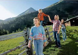 Vacanze in famiglia a Wiesner Alp, 1928 m (Switzerland Tourism, Christof Schuerpf)