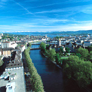 Le rive del fiume Limmat (foto: Zurigo Turismo/Manuel Bauer)