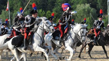 carosello-carabinieri-carica